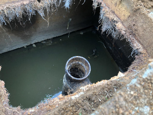 Septic-tank-outlet-end